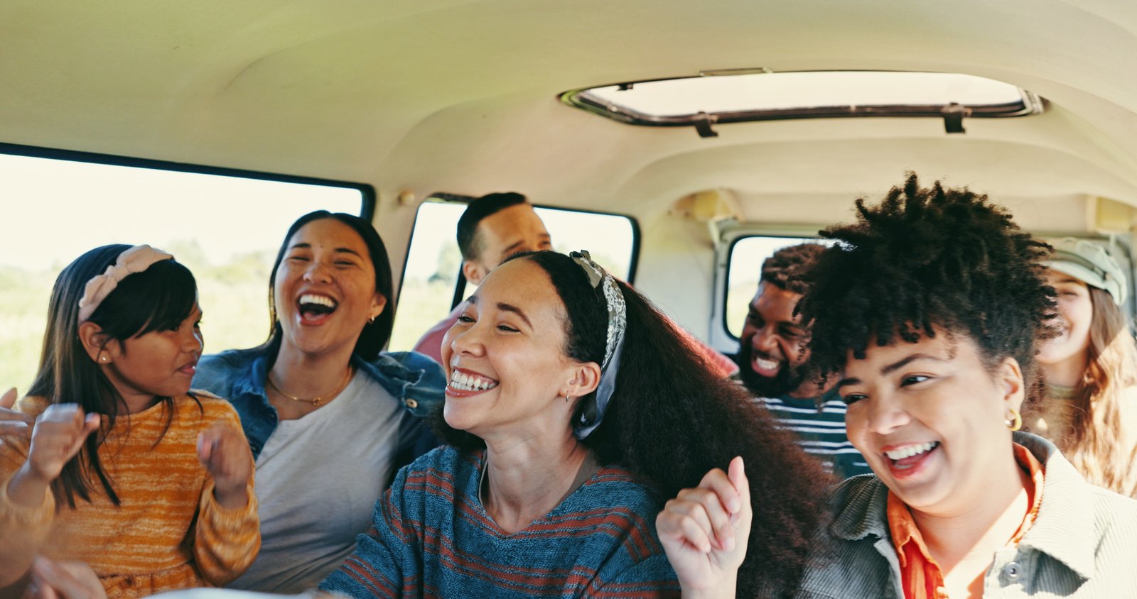 Corporate Event Shuttles – Make Your Next Team Outing Seamless